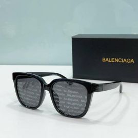 Picture of Balenciga Sunglasses _SKUfw52400568fw